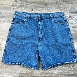 Rustler Mens Big and Tall Jean Denim Shorts, size 42